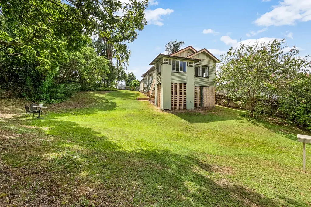 16 Warmington Road, Ashgrove, QLD 4060