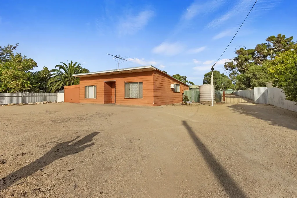 7 Bridge Rd, Ardrossan, SA 5571