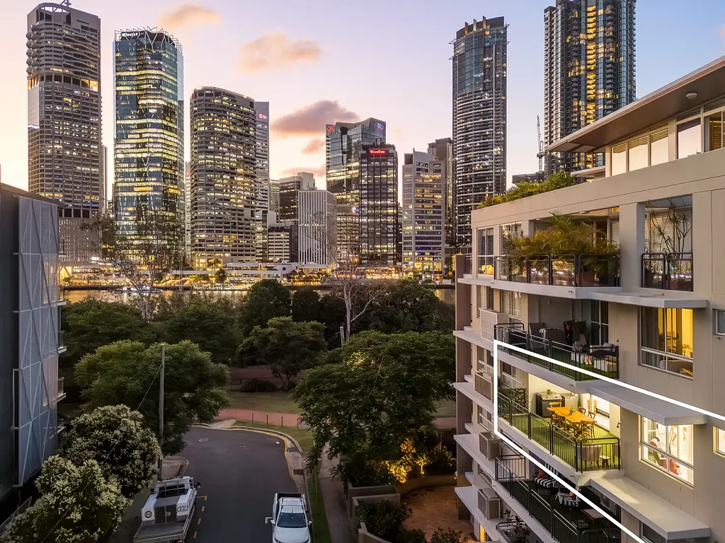 214/19 Wicklow Street, Kangaroo Point, QLD 4169