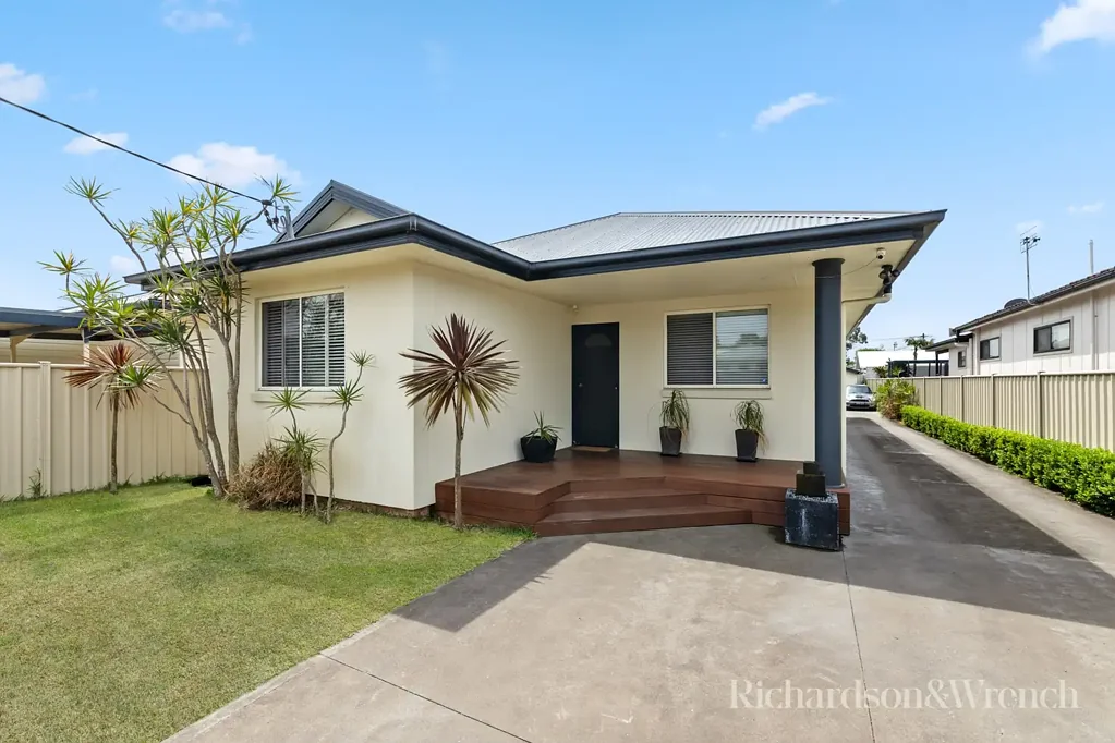 13 Birdwood Avenue, Umina Beach, NSW 2257
