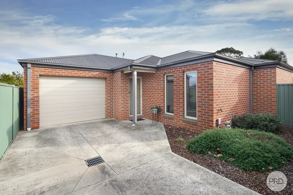 Alfredton 2chambre Modern Low Maintenance Townhouse on Own Title