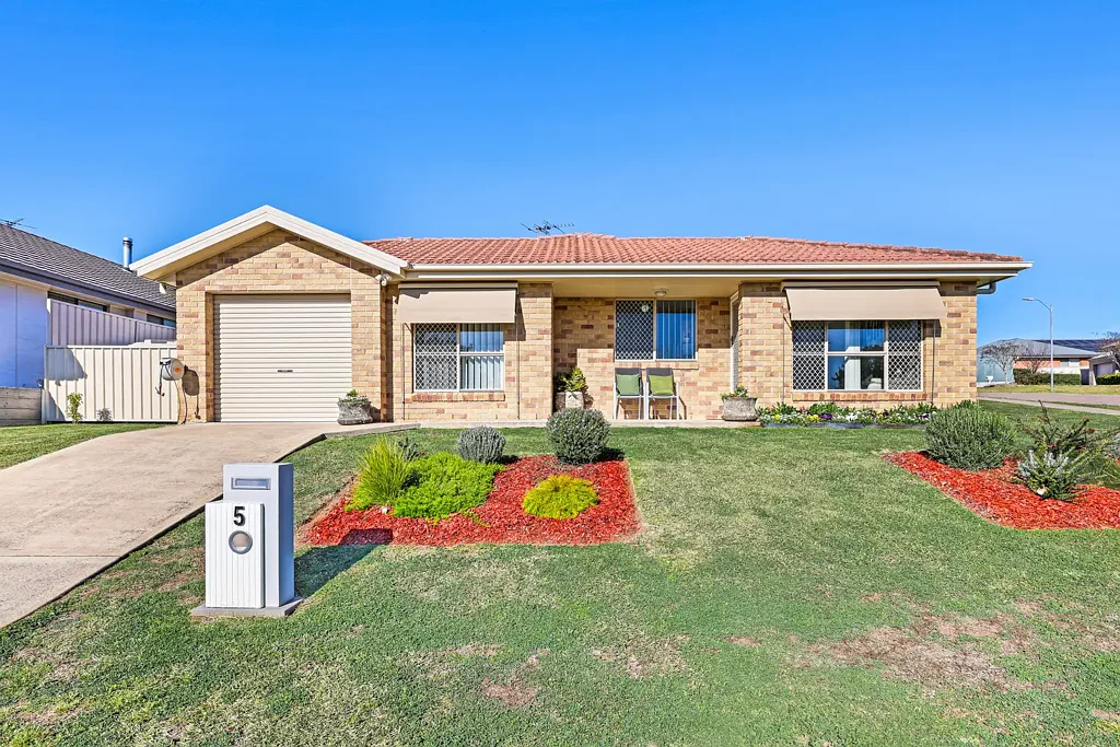 Muswellbrook 3房  A Charming Villa with Comfort & Heart