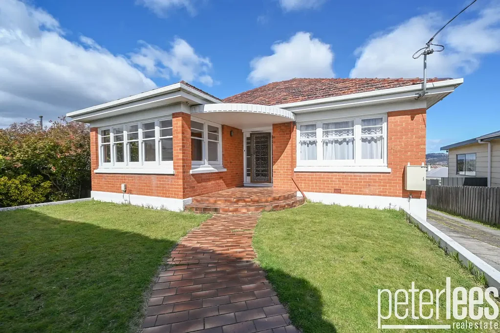 Mowbray 3房  Solid Home in a Great Location with City Views