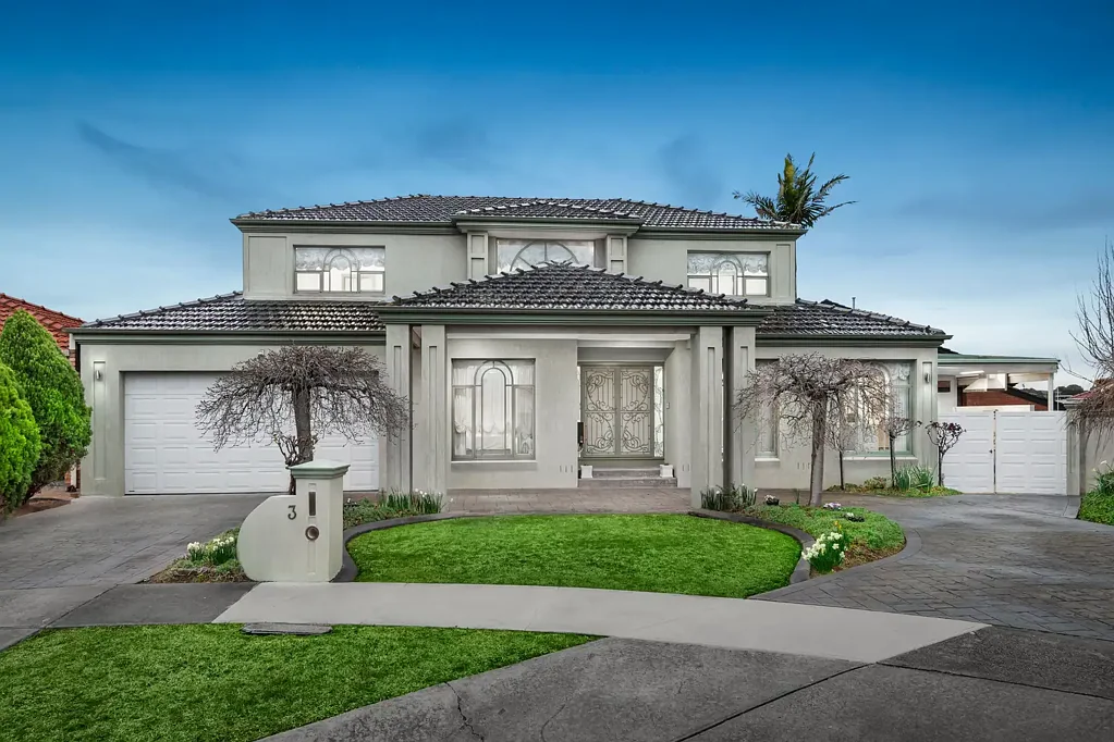 Mill Park 4 Bedroom Hovea & Above - First Time Offered on 791sqm