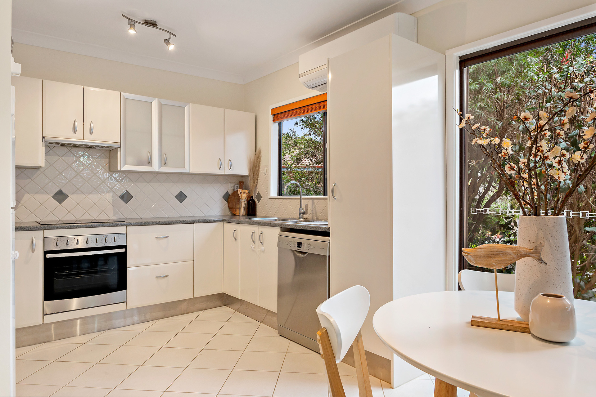 49 NEWBOLD RD, MACQUARIE HILLS NSW 2285, 0部屋, 0バスルーム, House