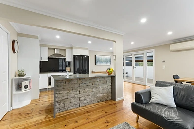 43 Wattletree Road, Hurstbridge, VIC 3099, 3 slaapkamers, 2 badkamers, House