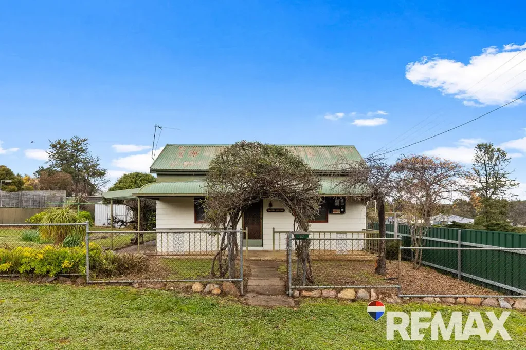 Junee 2Kwarto Comfortable Cottage Living on a Spacious Corner Block