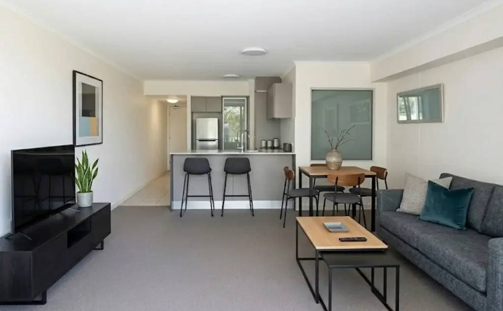 Maroochydore 1房  Views, CBD, Ideal Location – Be Quick