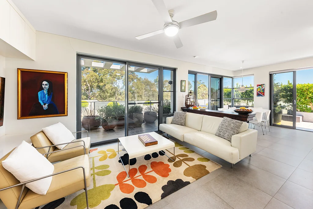 Penthouse luxury in 'The Park' - Offering Furnished