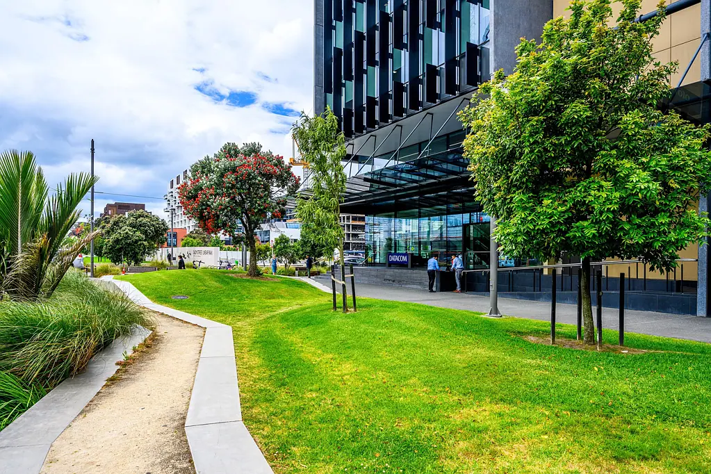 Auckland Central $299/sqm gross rent -ideal short term space