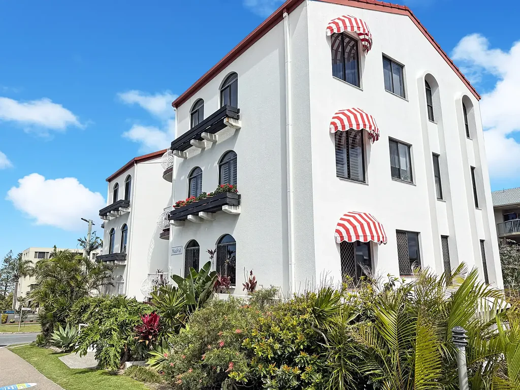 Renovated unit with water views in Caloundra