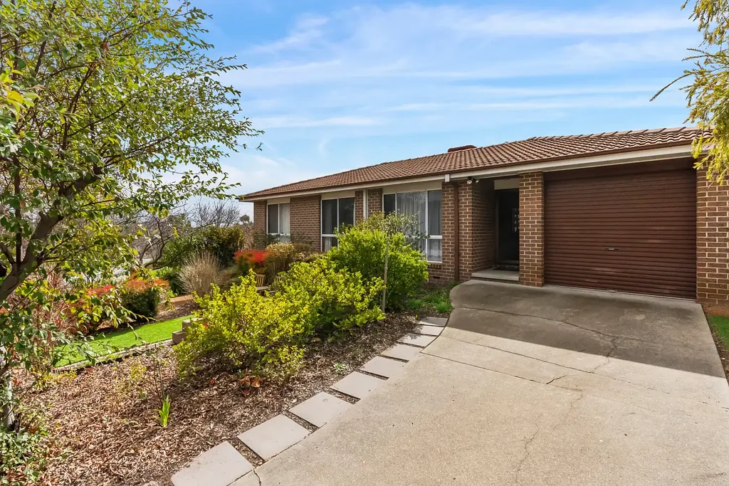 11 Freda Gibson Circuit, Theodore, ACT 2905