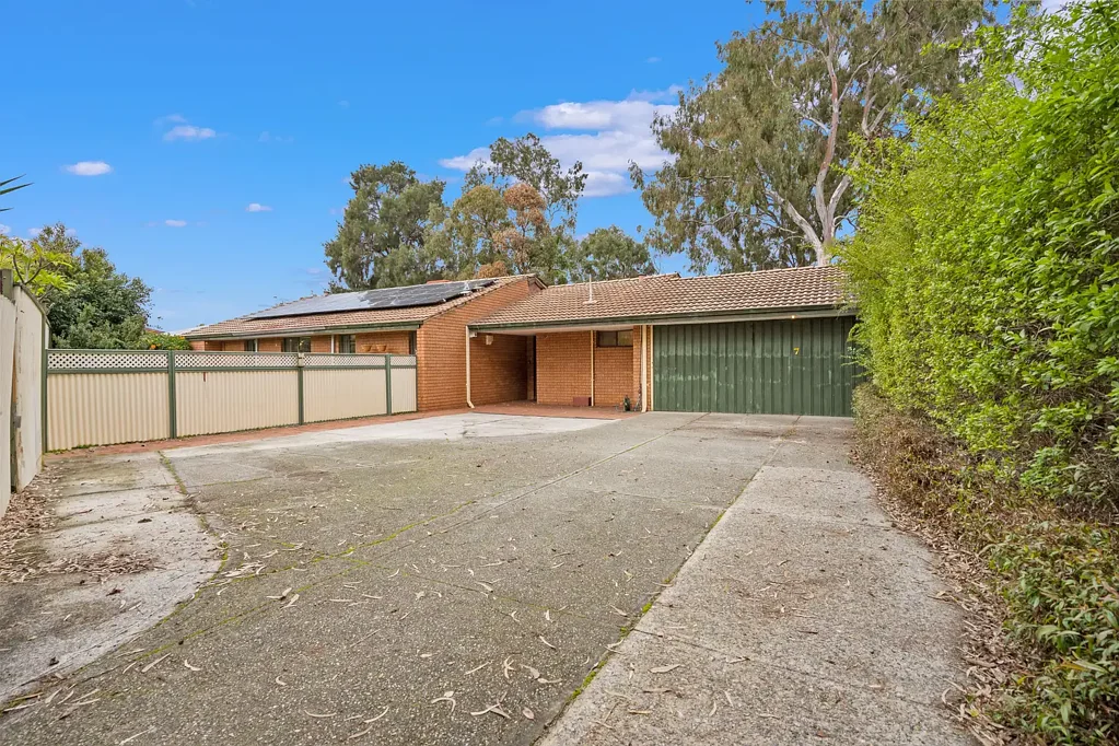7 Ivy Close, Ballajura, WA 6066