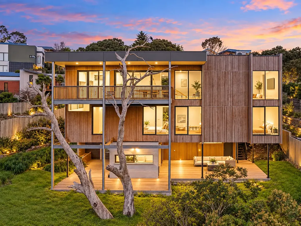 Pakenham 4Phòng ngủ Elevated Family Living with Stunning Views, Multiple Entertaining Areas & Exceptional Space!