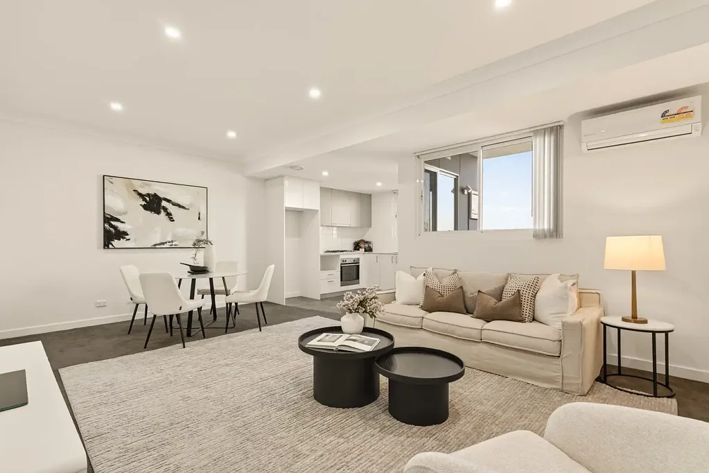 Baulkham Hills 2कमरा Low-Maintenance, Prime Location