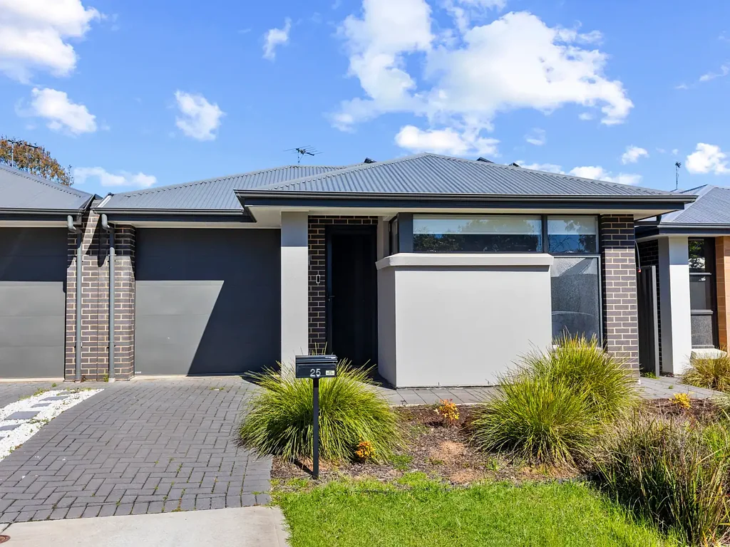 Beautifully Maintained 3 Bedroom Home in a Prime Mount Barker Location