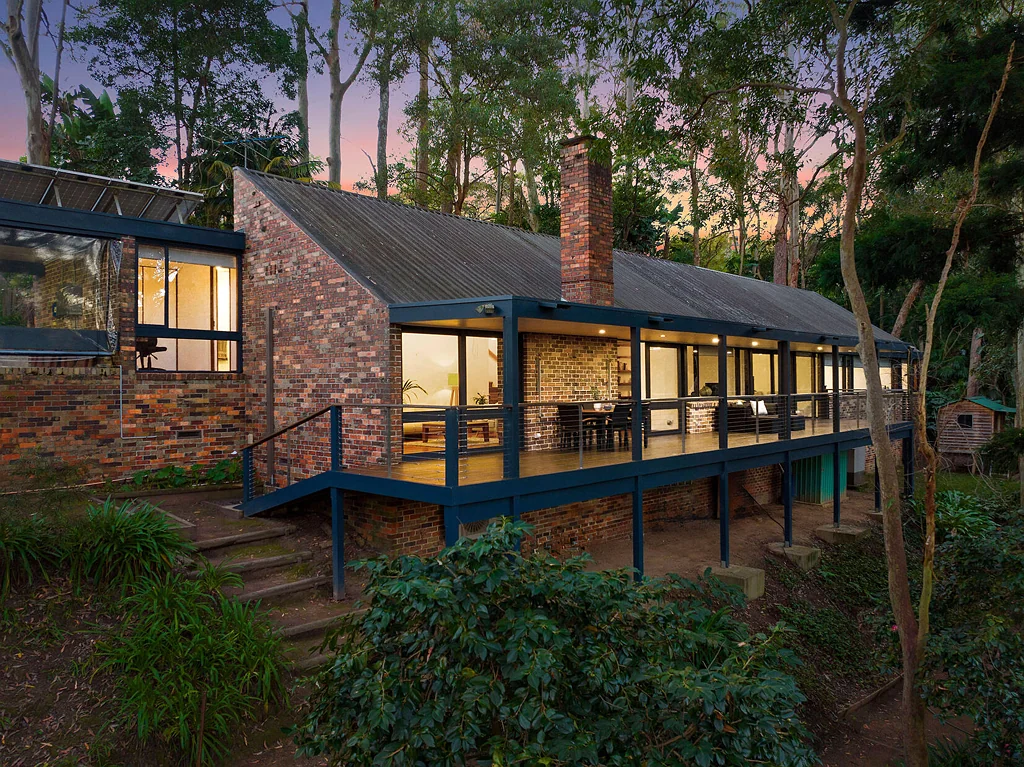 Wahroonga 5 Bedroom Modern family escape in ultra-convenient location