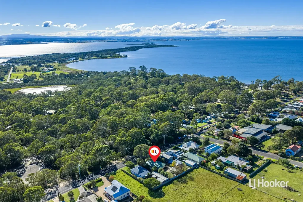 Eagle Point 3 Bedroom RELAXED LIVING CLOSE TO THE WATERFRONT & VILLAGE HUB