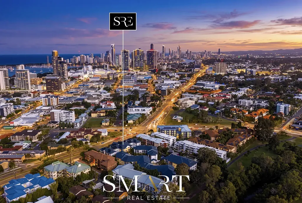 Southport 2Kwarto Fully Renovated Resort-Style Living in a Quiet Position in the Heart of Southport!