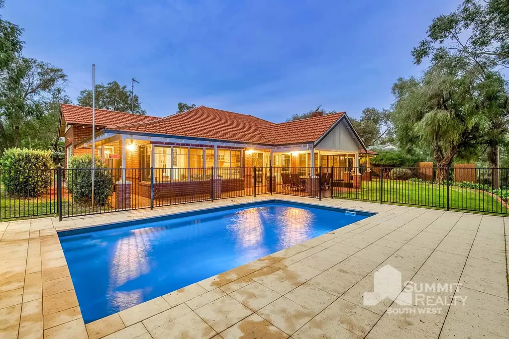 46 Elinor Bell Road, Leschenault, WA 6233