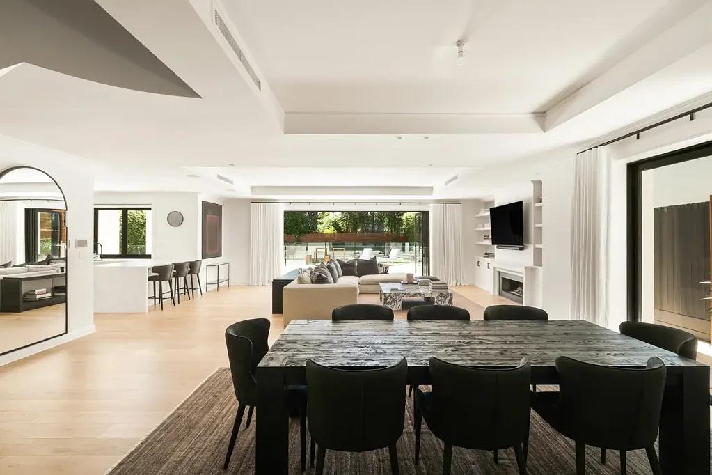 15 Weetawaa Road, Northbridge, NSW 2063