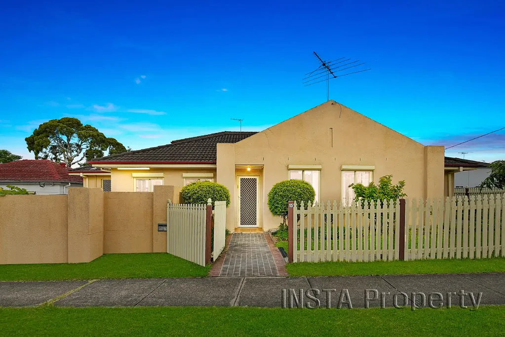 15 Ligar Street, Fairfield Heights, NSW 2165