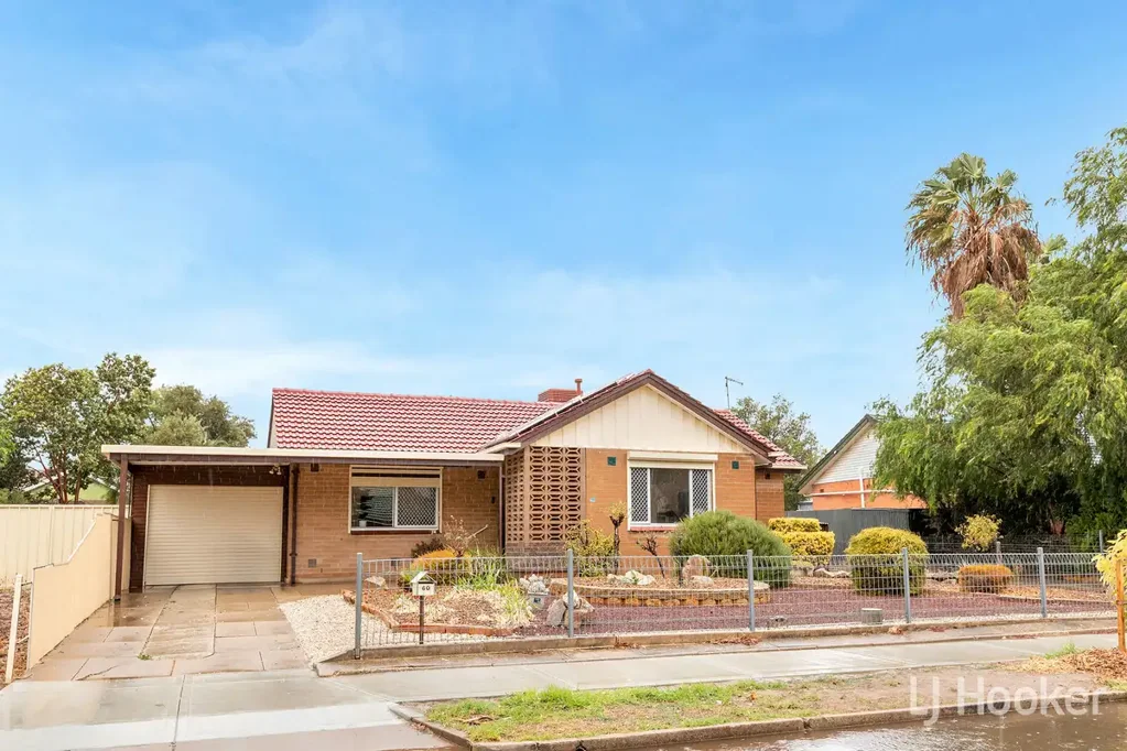 60 St Leonard Crescent, Elizabeth Downs, SA 5113