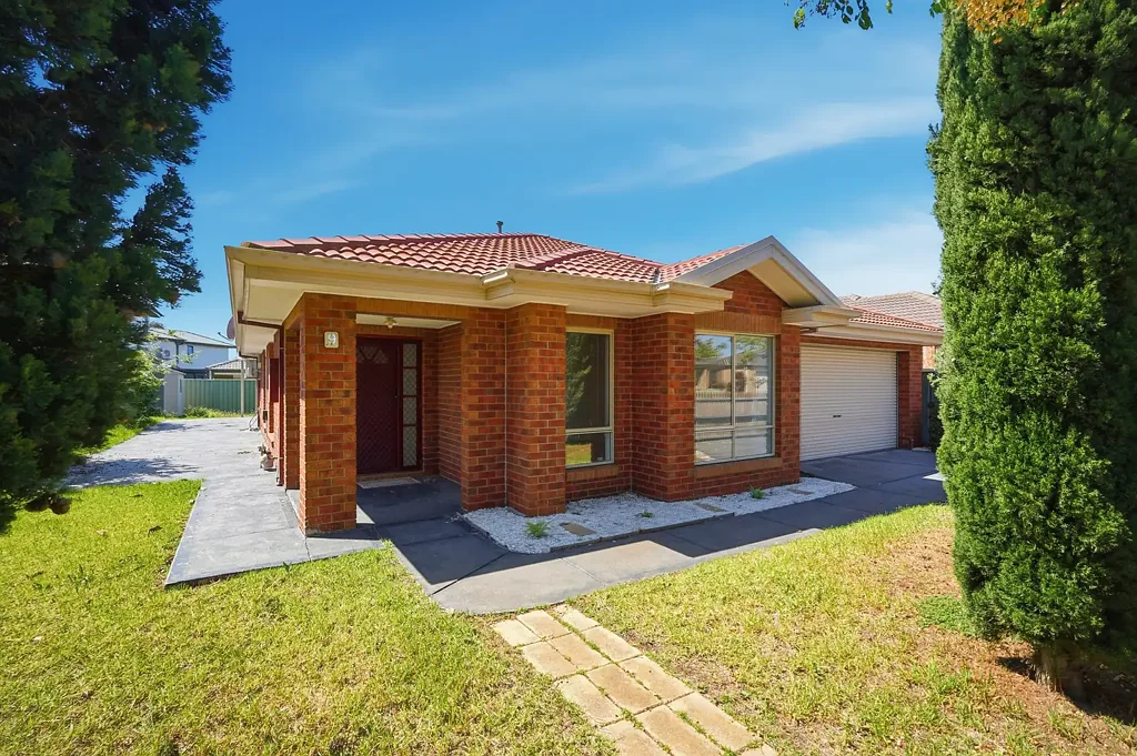 SPACIOUS HOME IN WYNDHAM VALE