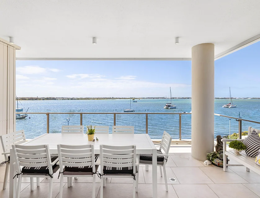 301/286 Marine Parade, Labrador, Gold Coast, 3 habitaciones, 2 baños, Apartment
