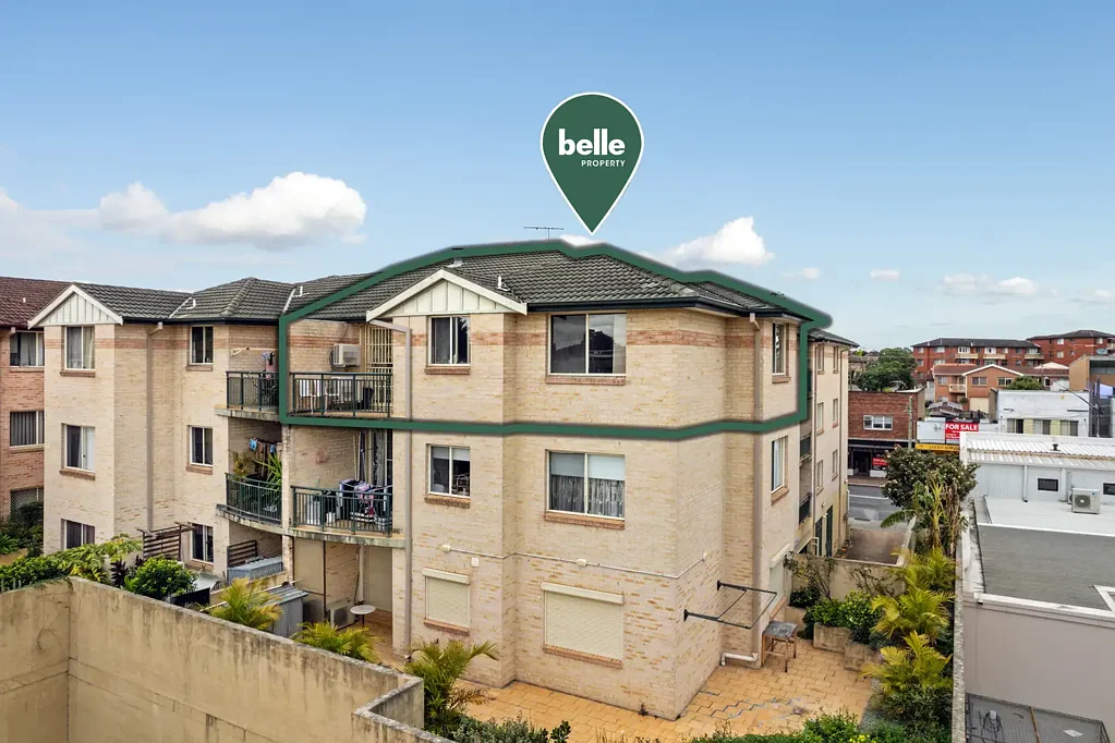 Regents Park 3 Slaapkamer Oversized 3 Bedroom Apartment with a Bright and Airy Aspect in a Central Position | Double Brick | 270m from Regents Park Station