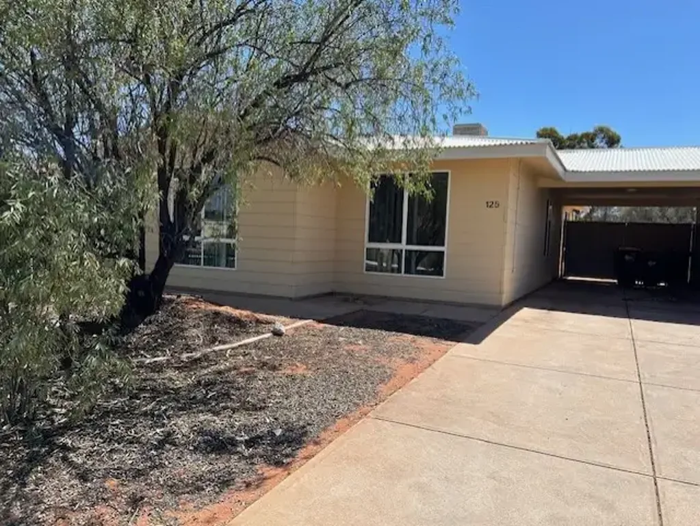 Roxby Downs 3房  Smart Buying Starts Here-Modern Home, Great Location