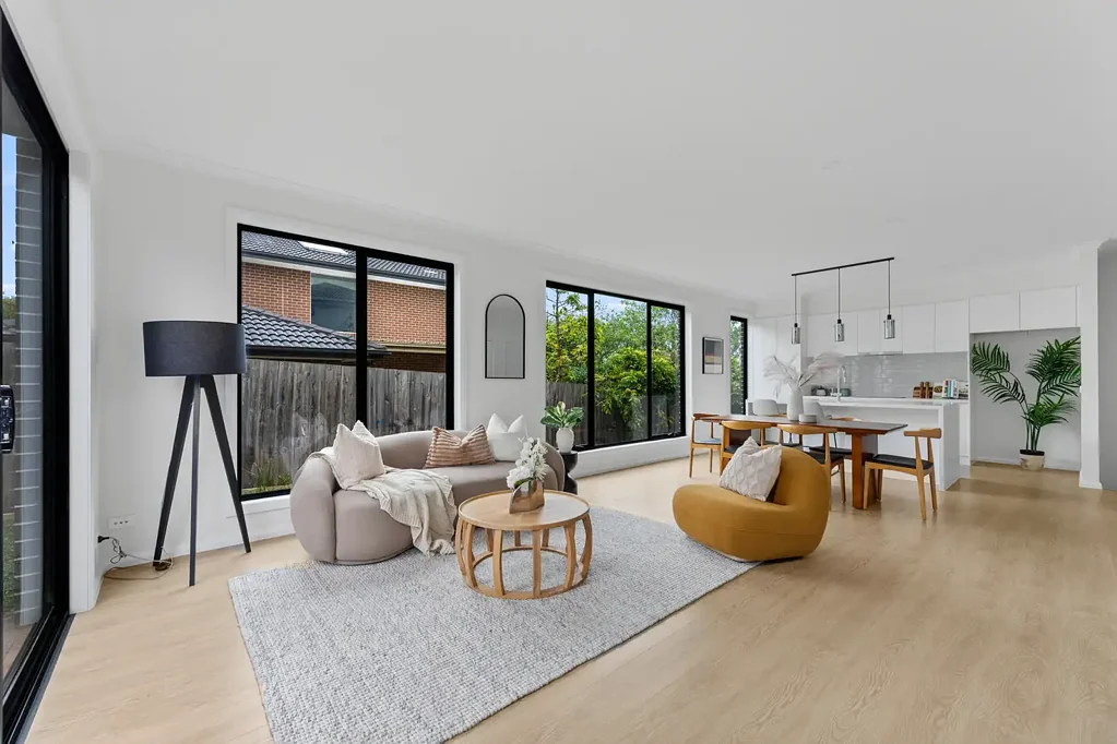 Oakleigh East 4બેડરૂમ Contemporary BRAND NEW House without Body Corp Fee