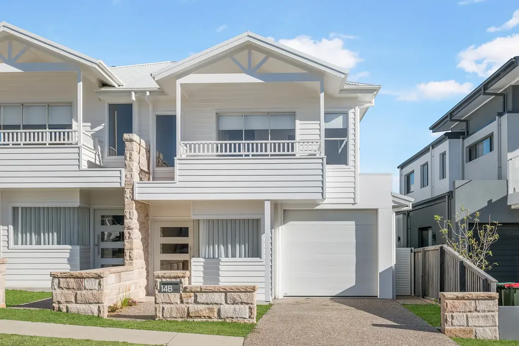 Lake Cathie 3 Bedroom Stunning Brand New Beachside Duplex Must Sell!