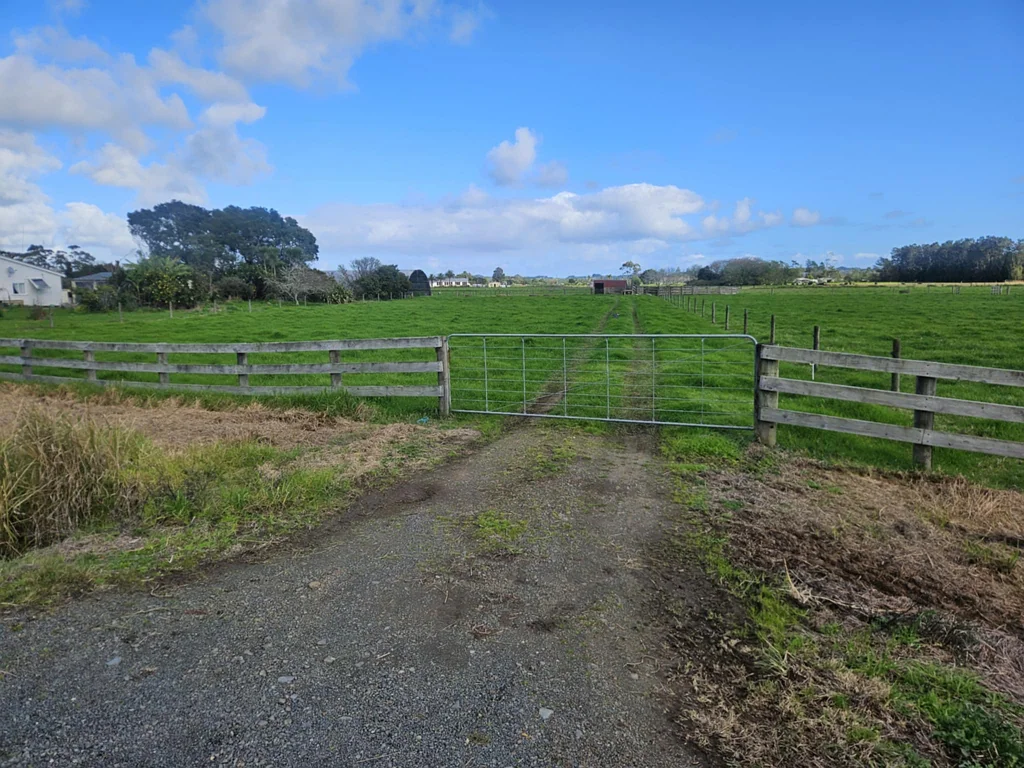 Awanui 2 x LIFESTYLE BLOCKS, UNAHI ROAD