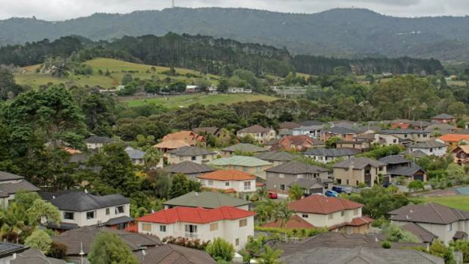 新西兰专家：解决住房危机没有“灵丹妙药”，优化租赁、增加供应是良策