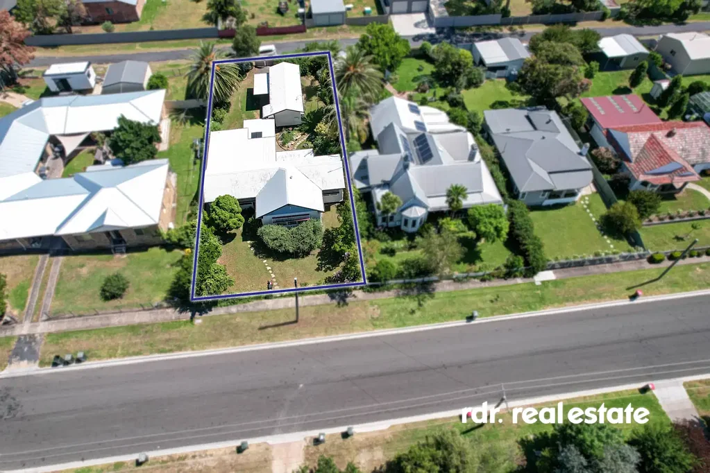 Inverell 5غرفة نوم TWO HOMES, ONE BLOCK, HIGH POTENTIAL