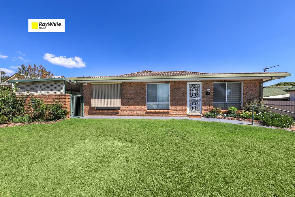 Tumut 2Zimmer Centrally Located - Double Brick Unit