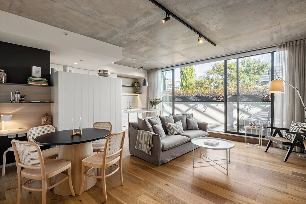 Fully Furnished Home - $1400/per week for 3+ Months Lease, Available from April 2 onwards!