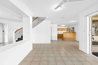 42 Highview Place, Parkwood, QLD 4214, 4 Bedrooms, 2 Bathrooms, House