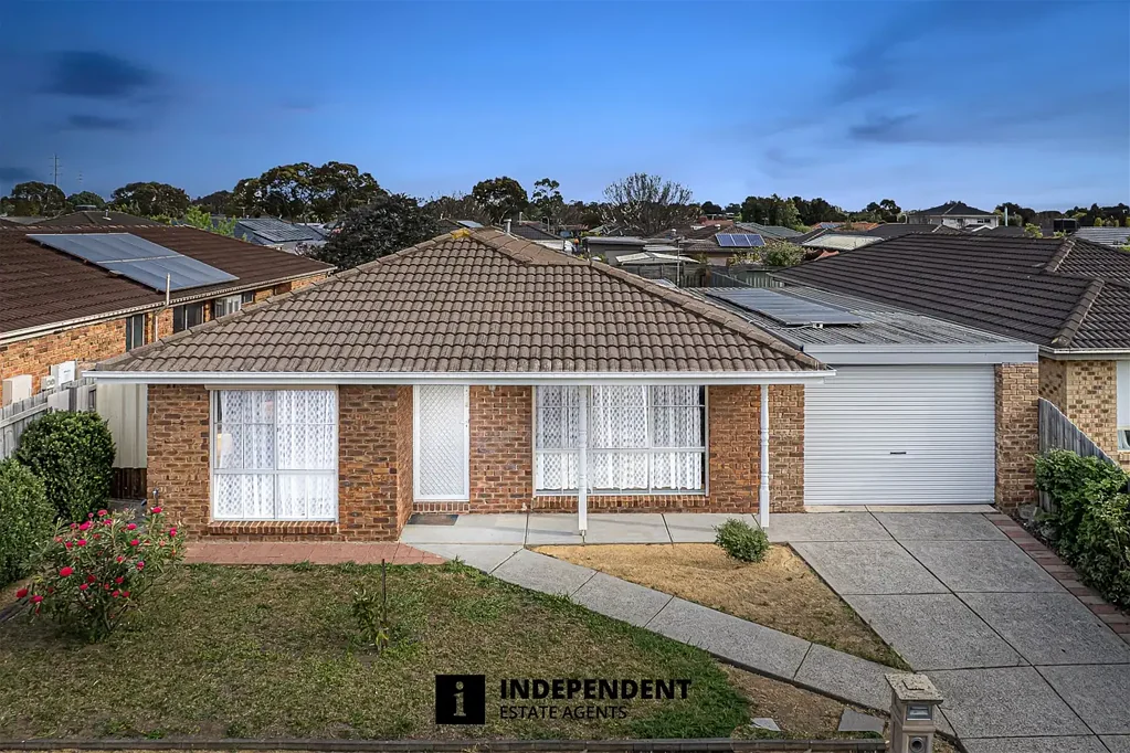 Cranbourne West 3Phòng ngủ LOW-MAINTENANCE LIVING ON A SPACIOUS 542m BLOCK!