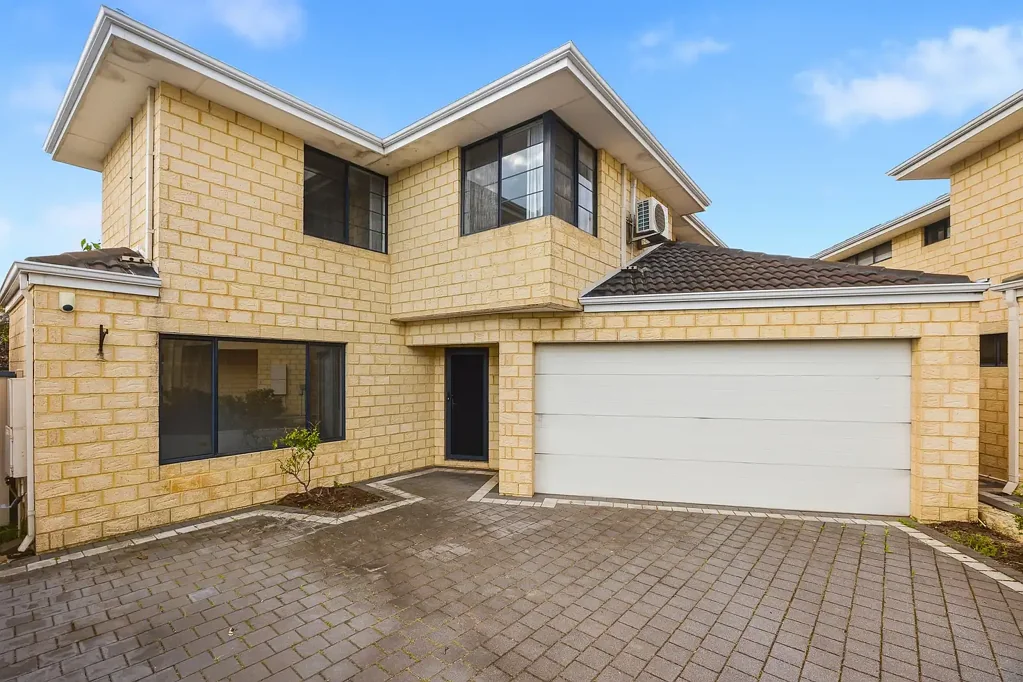 Karrinyup 4બેડરૂમ Private, Spacious & Exceptionally Convenient