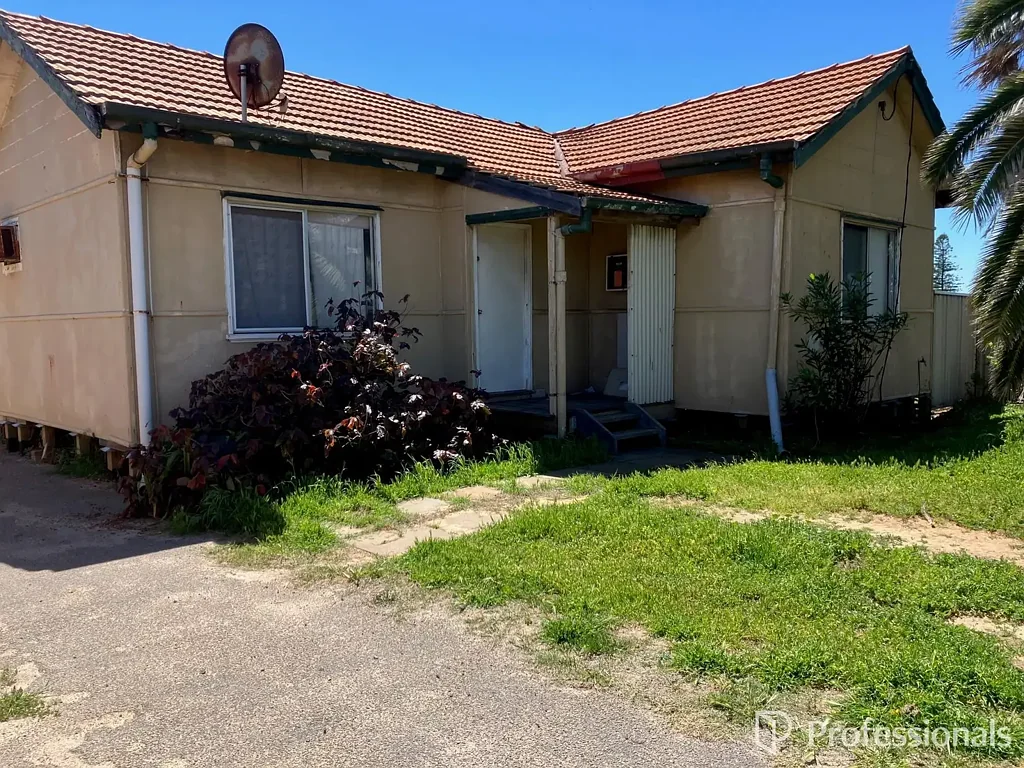 7 Eliot Street, Beachlands, WA 6530