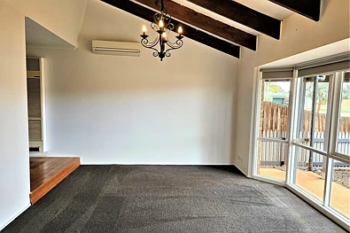 6 Strachan Place, Melton South, VIC 3338, 3房, 1浴, House