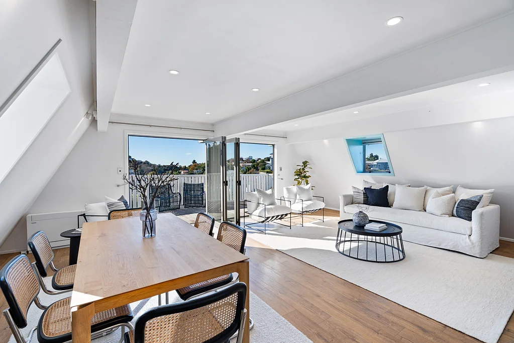 Napier Hill 3 Bedroom Sea Views - Private Hill Haven