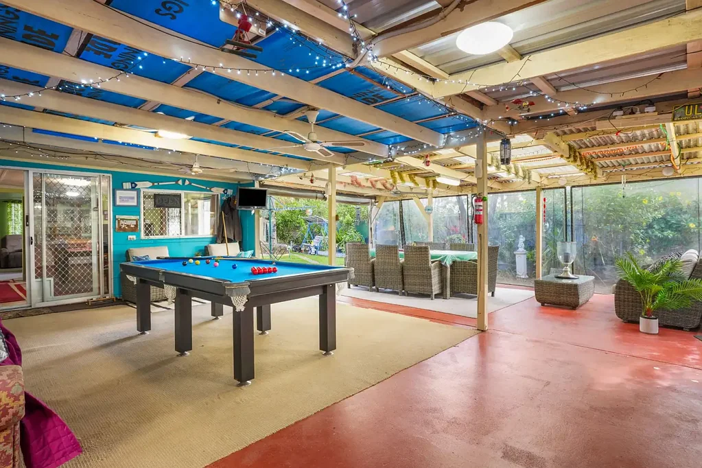 Crestmead 4Zimmer “Owner committed elsewhere, must sell”