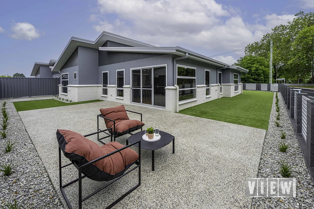 Latrobe 3chambre Brand New, Executive Villa Overlooking Bells Parade!