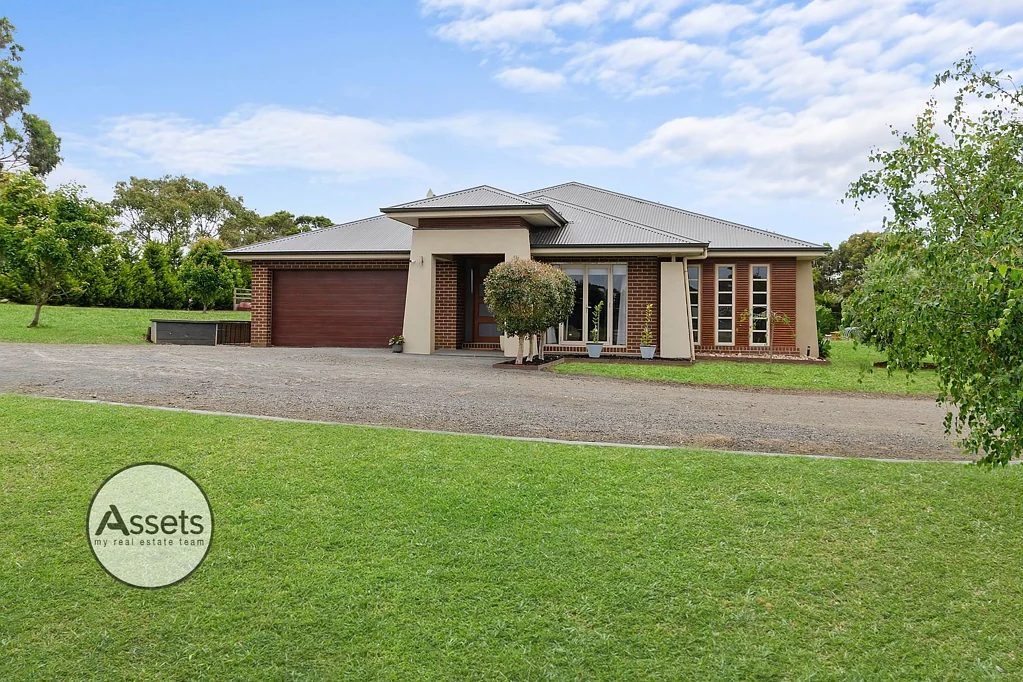 Bolwarra 4غرفة نوم Modern Family Living on Acreage