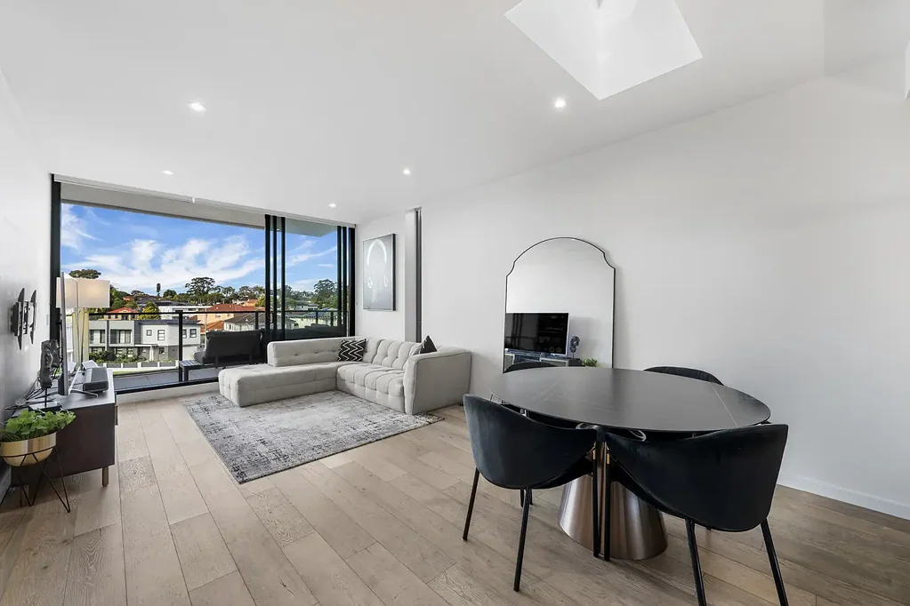 Contemporary Apartment Living in the Heart of North Ryde