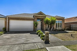 6 Grangemouth Drive, Point Cook