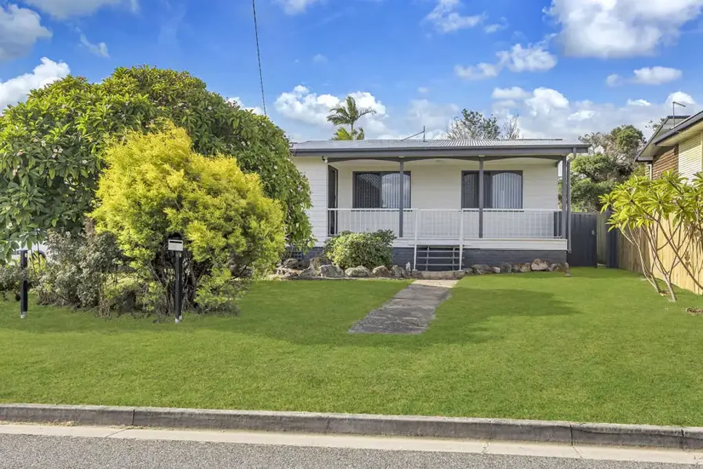 4 Warrawong Street, Eastern Heights, QLD 4305